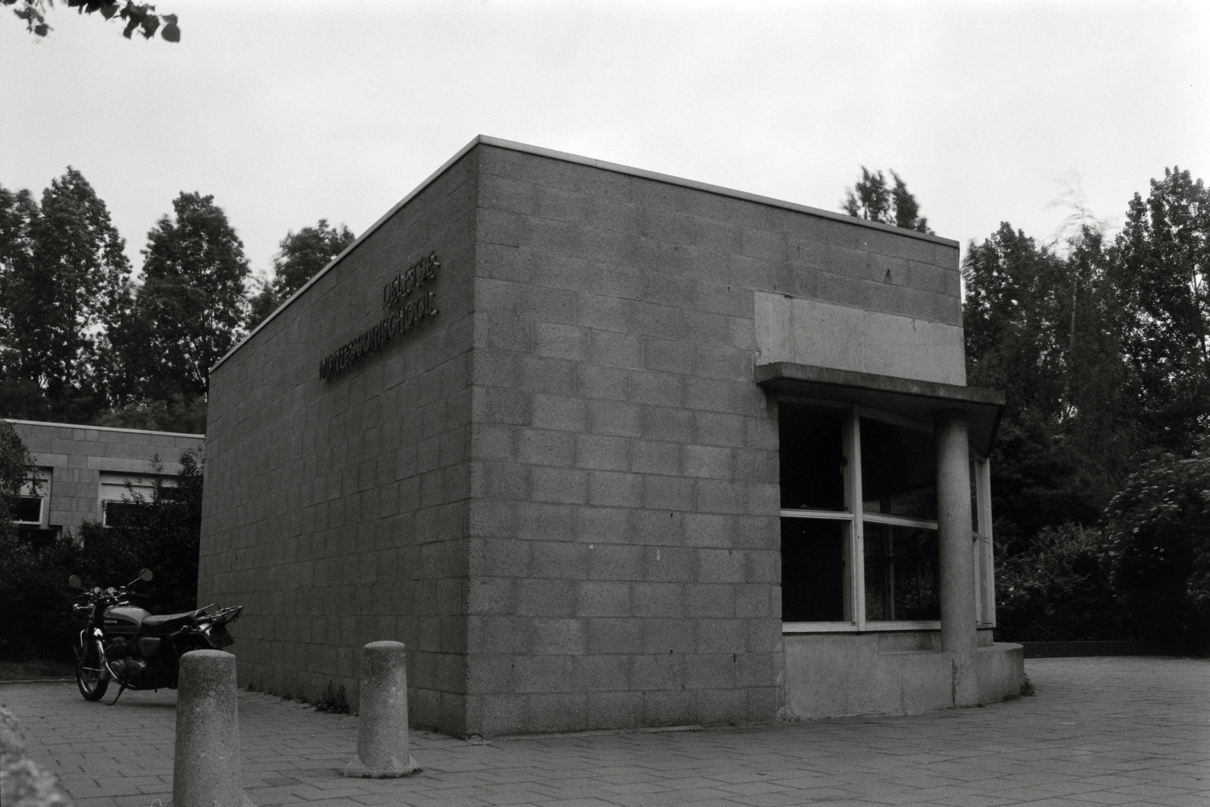 AHP F1992 06 004 sc250507 img25 NLP